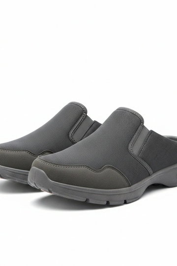 Pilki vyriški žemi...