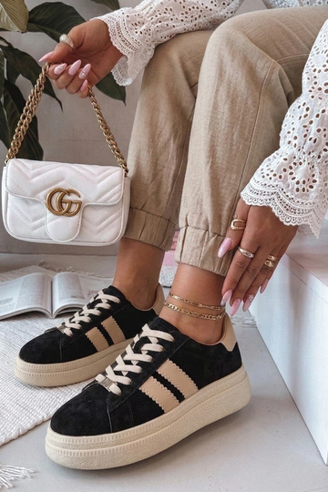 Juodi odos sportbačiai su platforma Filippo