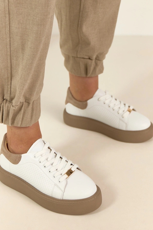 Balti odos sportbačiai su platforma...