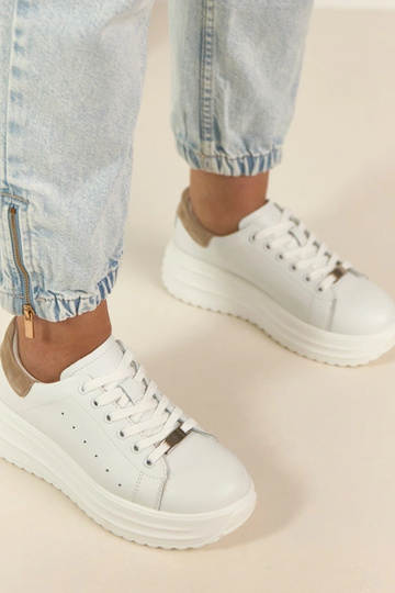 Balti odos sportbačiai su platforma Filippo 2