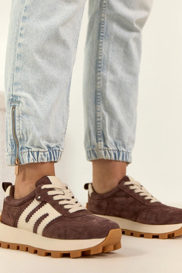 Šokolado spalvos odos...