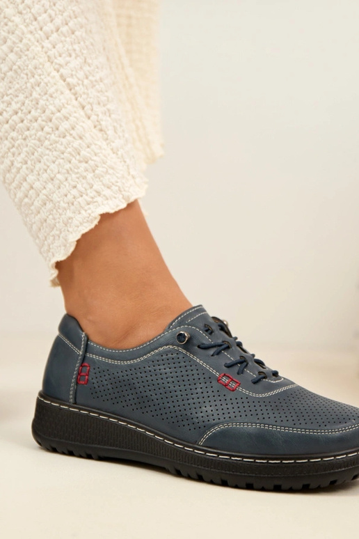 Tamsiai mėlyni ažūriniai apsiaunami...