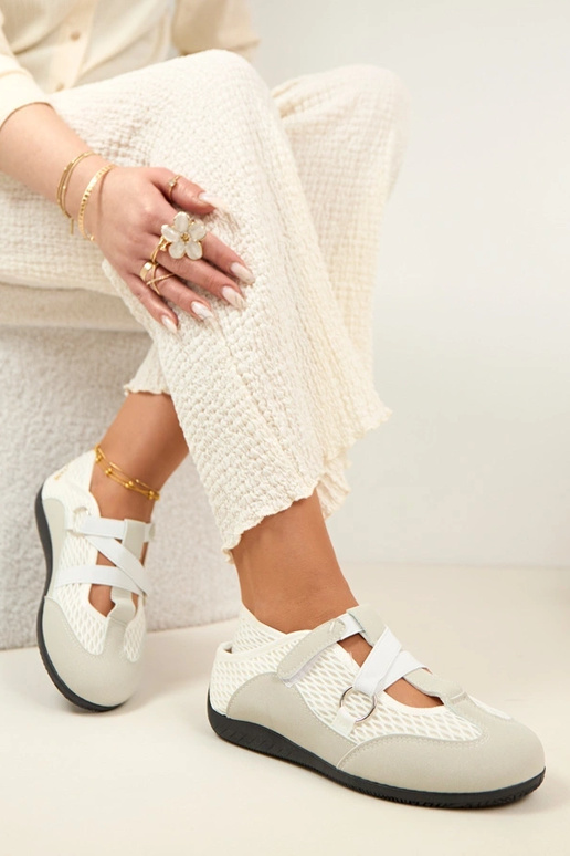 Pilki sportinio stiliaus balerinų...