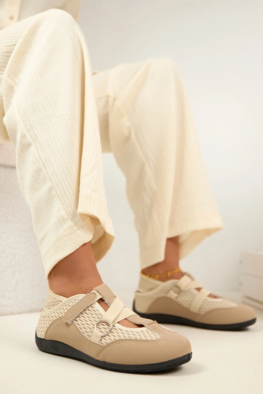 Smėlio spalvos sportinio stiliaus...