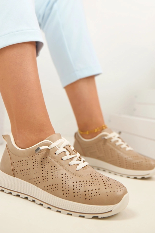 Smėlio spalvos ažūriniai įmaunami...