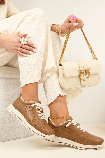 Šviesiai rudi ažūriniai... 2