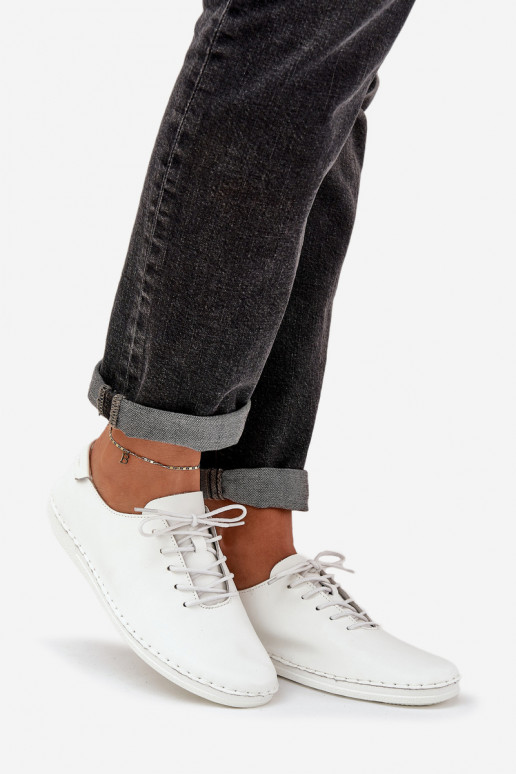 Suvarstomi bataisuĮjungtaturalnej Skóry D&A LR51-645 baltos spalvos