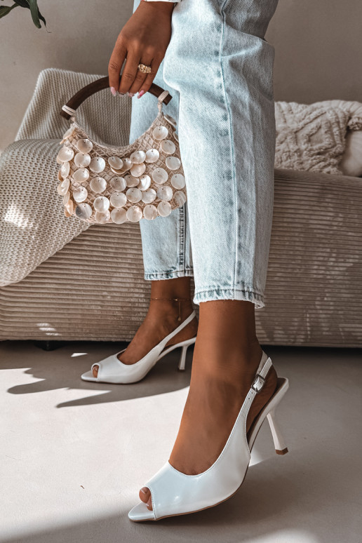 Moteriškos basutės su plonais kulniukais baltos spalvos Sevina