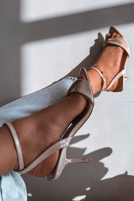 Moteriškos basutės su plonais kulniukais iš eko odos smėlio spalvos Sedira