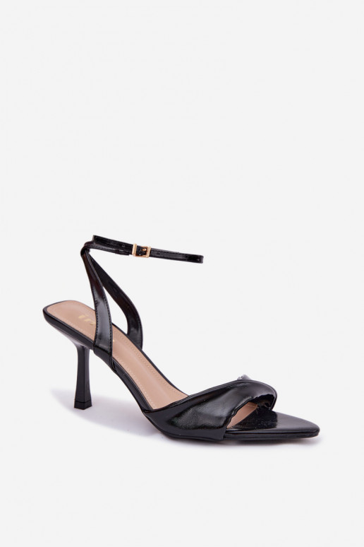 Moteriškos basutės su plonais kulniukais iš eko odos juodos spalvos Sedira