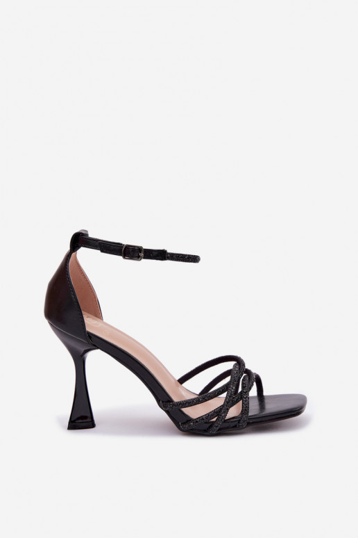 Moteriškos basutės su kulniukais su spindinčiomis akutėmis juodos spalvos Redira