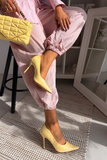 Klasikiniai lakuoti aukštakulniaisuImitacji Skóry geltonos spalvos Odira