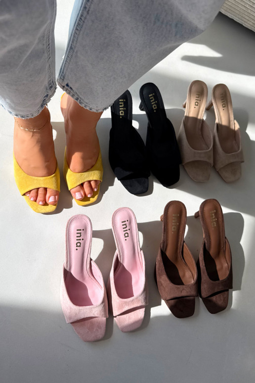 Moteriškos šlepetės Įjungta Smukłym Obcasie geltonos spalvos Revina