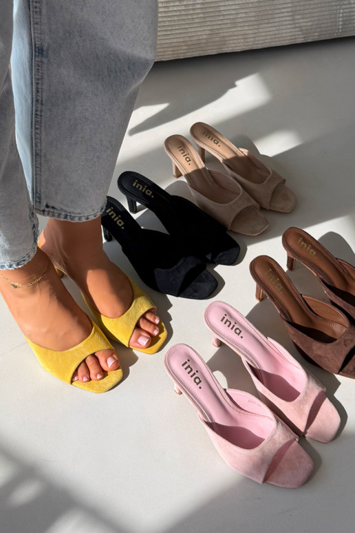 Moteriškos šlepetės Įjungta Smukłym Obcasie geltonos spalvos Revina