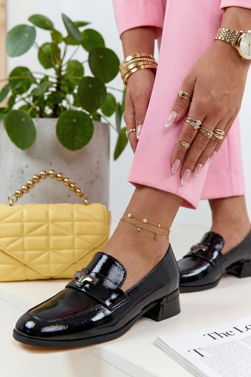 Juodi mokasinai elegantiški lakuoti...