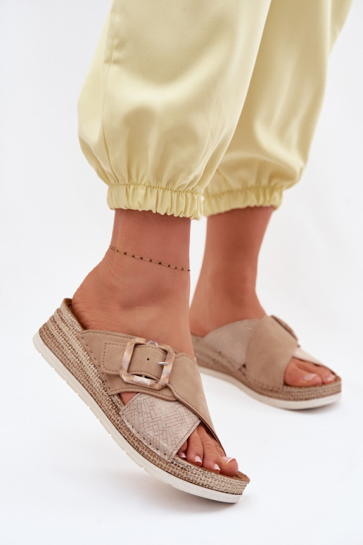 Moteriškos šlepetės su platforma dekoruoti su sagtimis Inblu RV000012 rudos spalvos