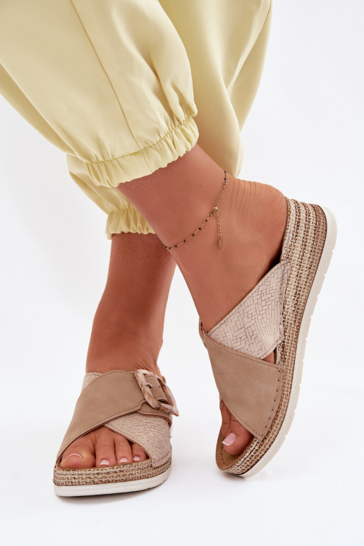 Moteriškos šlepetės su platforma dekoruoti su sagtimis Inblu RV000012 rudos spalvos