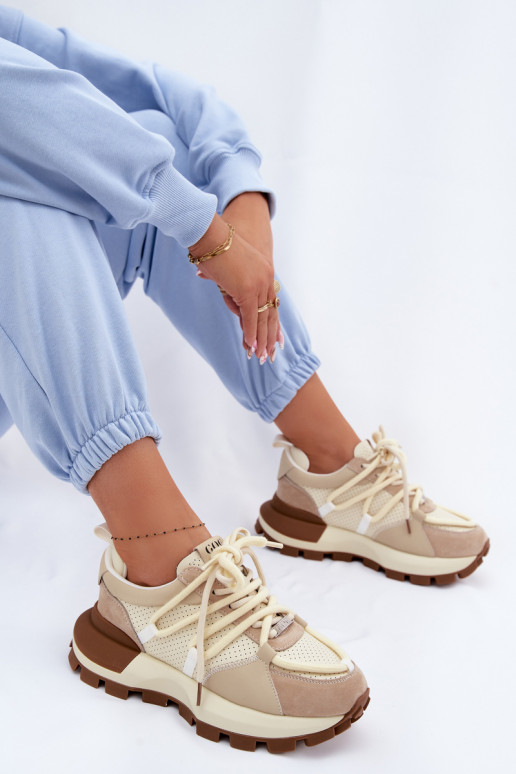Oda iš zomšos Sneakers modelio batai Moteriškas GOE TT2N4021 smėlio spalvos