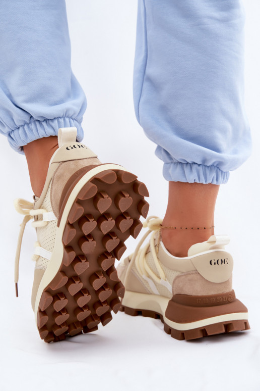 Oda iš zomšos Sneakers modelio batai Moteriškas GOE TT2N4021 smėlio spalvos