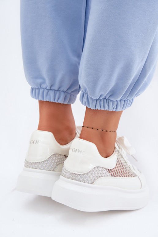 Oda Sneakers modelio batai Moteriškas Su dekoracija GOE TT2N4010 baltos spalvos