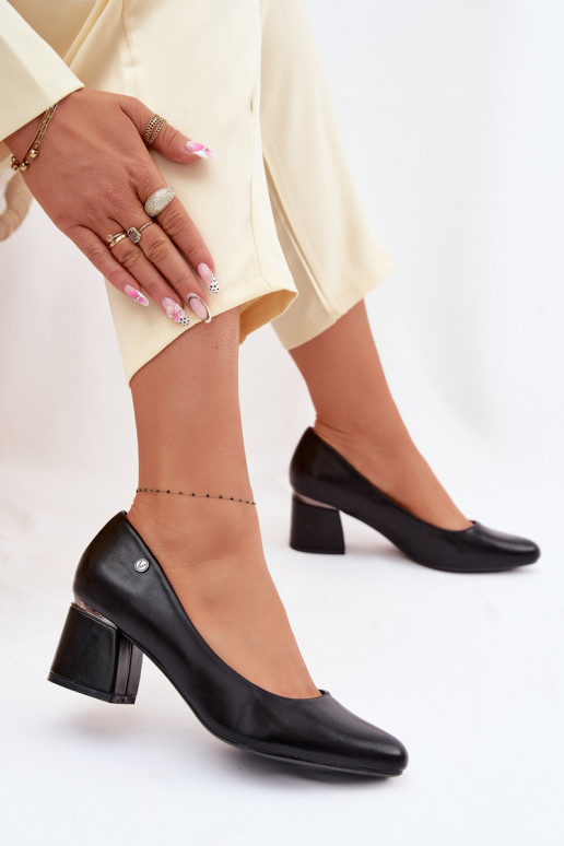 Bateliai su kulniukais Vinceza 62292 juodos spalvos