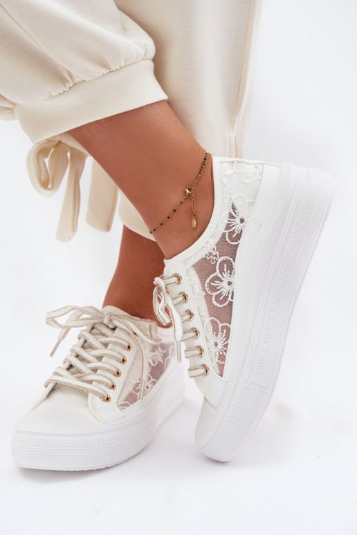 Laisvalaikio bateliai su nėriniais su platforma Lee Cooper LCIN-26-44-4480 baltos spalvos