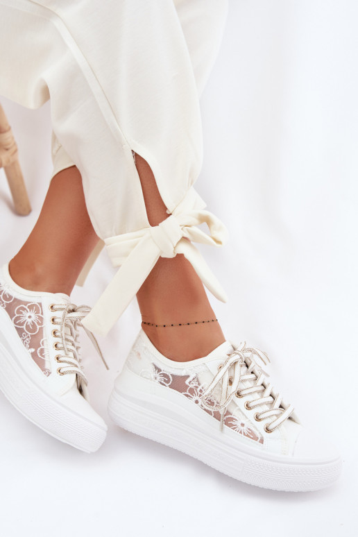 Laisvalaikio bateliai su nėriniais su platforma Lee Cooper LCIN-26-44-4480 baltos spalvos