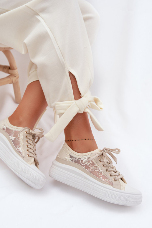 Laisvalaikio bateliai su nėriniais su platforma Lee Cooper LCIN-26-44-4481 smėlio spalvos