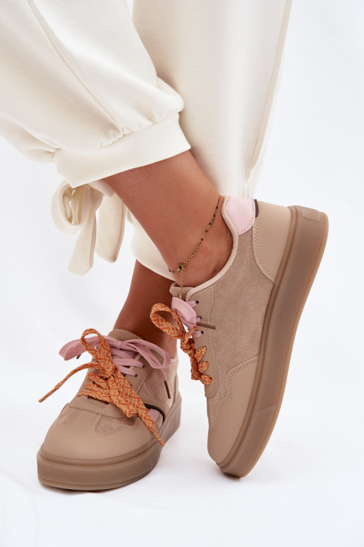 Sneakers modelio batai MoteriškassuPodĮójnymi SznuróĮkami rudos spalvos Relisa