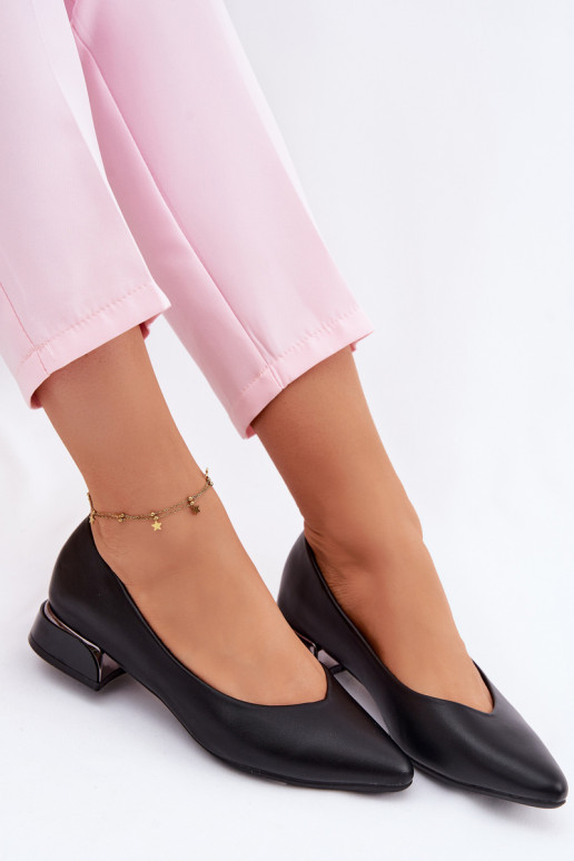 Balerinos Ant žemo kulno Vinceza 62280 juodos spalvos