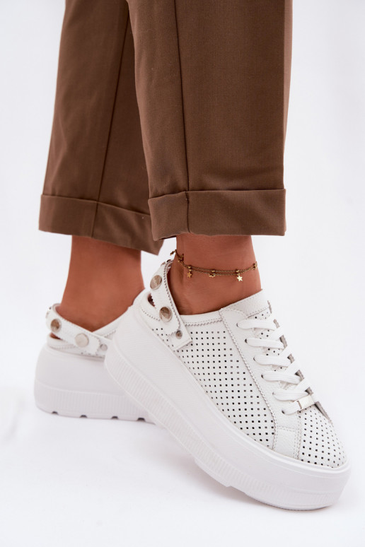 Oda su aužūro elementais Sneakers modelio batai Moteriškas su platforma su dirželiais Įjungta Pięcie D&A LR61-7088 baltos spalvo