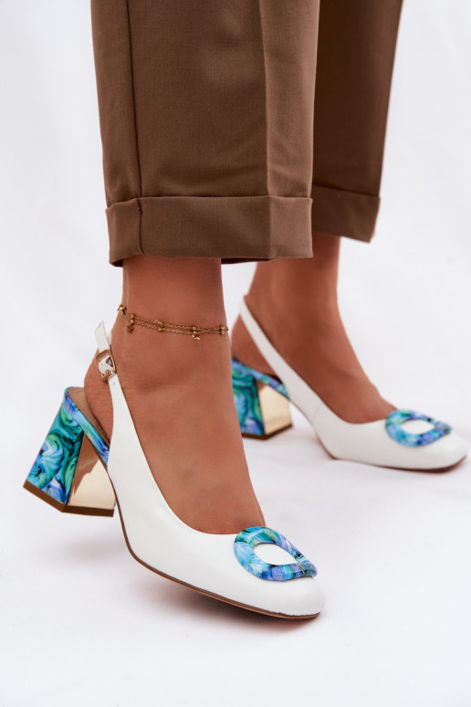 Oda Moteriškos aukštakulnės basutės su sagtimis D&A LZ61-2010 baltos spalvos