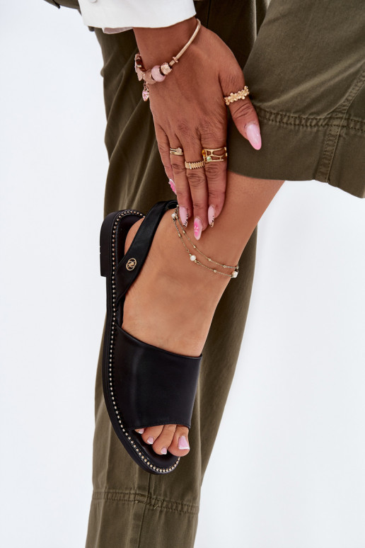 Moteriškos basutės su plačiais kulniukais Eko Oda juodos spalvos Dereka