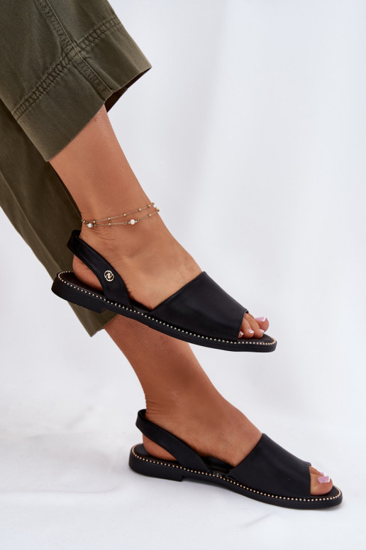 Moteriškos basutės su plačiais kulniukais Eko Oda juodos spalvos Dereka