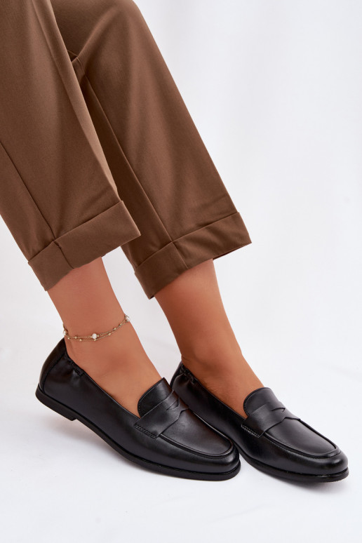 MokasinaisuĮjungtaturalnej Skóry Vinceza 18121 juodos spalvos