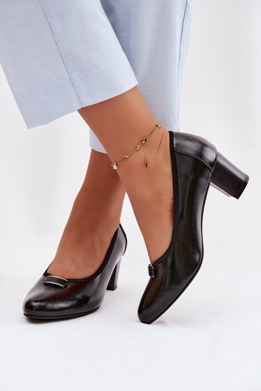 Bateliai su kulniukais Vinceza 58622 juodos spalvos