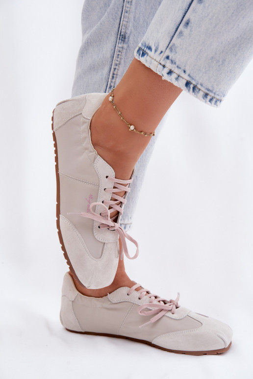 iš zomšos Sneakers modelio batai Žemos moteriškos Big Star TT274599 smėlio spalvos