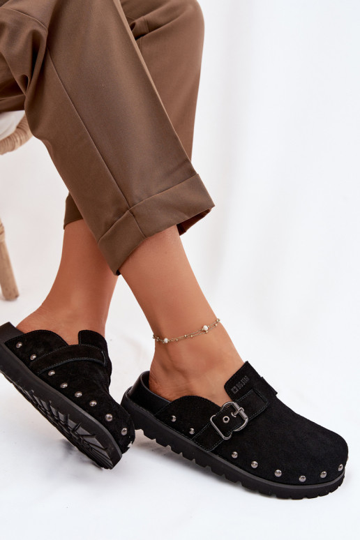 Šlepetės Klumpės iš zomšos su platforma su kniedėmis I su sagtimis Big Star TT274951 juodos spalvos