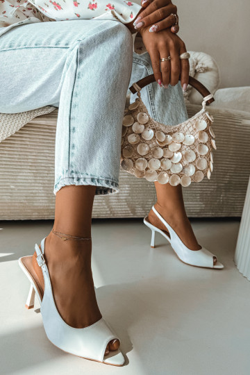 Moteriškos basutės su plonais kulniukais baltos spalvos Sevina