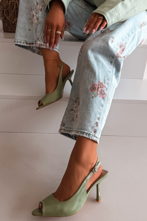 Moteriškos basutės su plonais kulniukais žalios spalvos Sevina