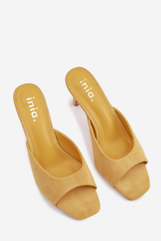 Moteriškos šlepetės Įjungta Smukłym Obcasie geltonos spalvos Revina