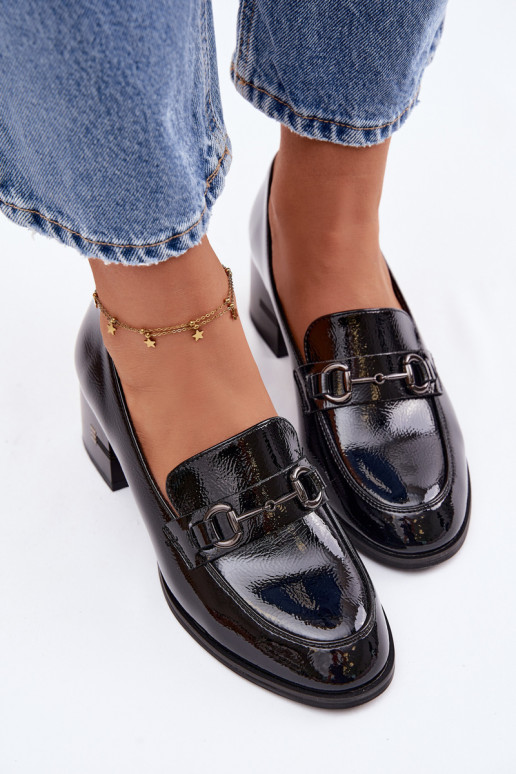 Lakuoti natūralios odos pusbačiai Moteriškas su kulniukais Vinceza 18116 juodos spalvos