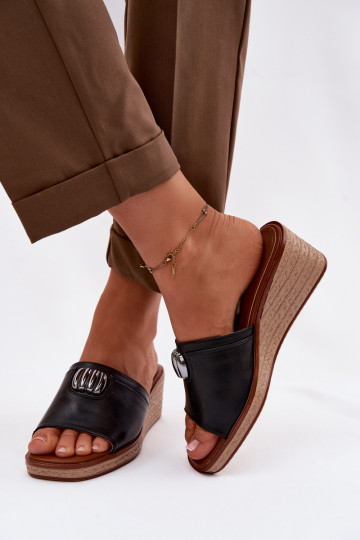 Moteriškos šlepetės su platformasuImitacją Plecionki Sergio Leone KL325 juodos spalvos 2