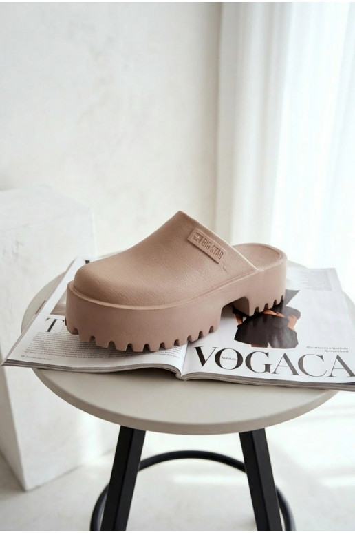 Šlepetės su madingais masyviais padais Big Star NN274016 smėlio spalvos