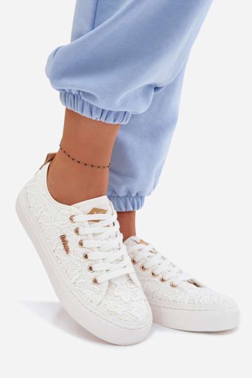 Laisvalaikio bateliai su nėriniais Lee Cooper LCIN-26-02-4060 baltos spalvos