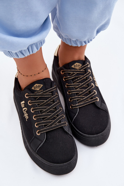 Laisvalaikio bateliai su platforma Lee Cooper LCIN-26-44-4476 juodos spalvos