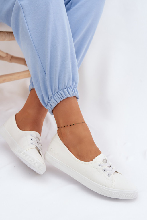 Sportbačiai Laisvalaikio bateliai Lee Cooper LCIN-26-02-4044 baltos spalvos