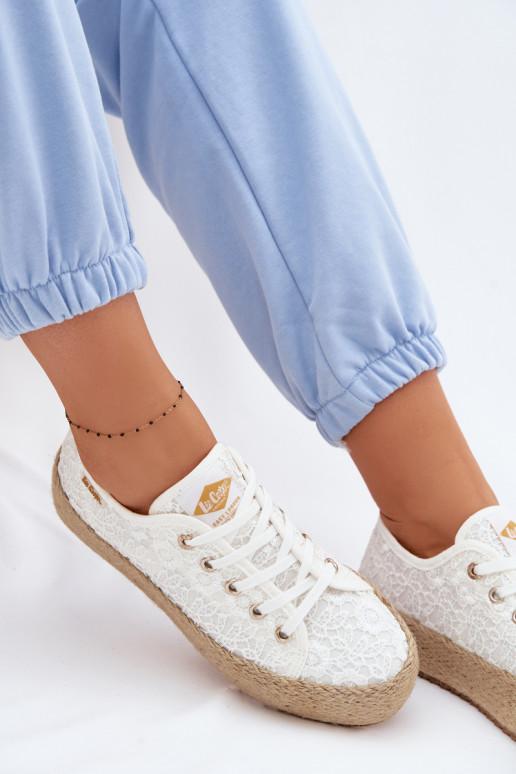 su nėrinių motyvais laisvalaikio batai espadrilės su platforma Lee Cooper LCIN-26-31-4326 baltos spalvos