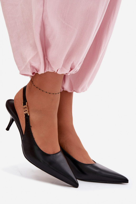 Moteriškos basutėssuImitacji Skóry su plonais kulniukais juodos spalvos Jelissey