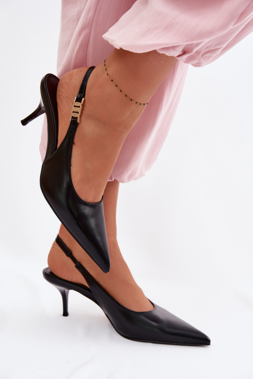 Moteriškos basutėssuImitacji Skóry su plonais kulniukais juodos spalvos Jelissey